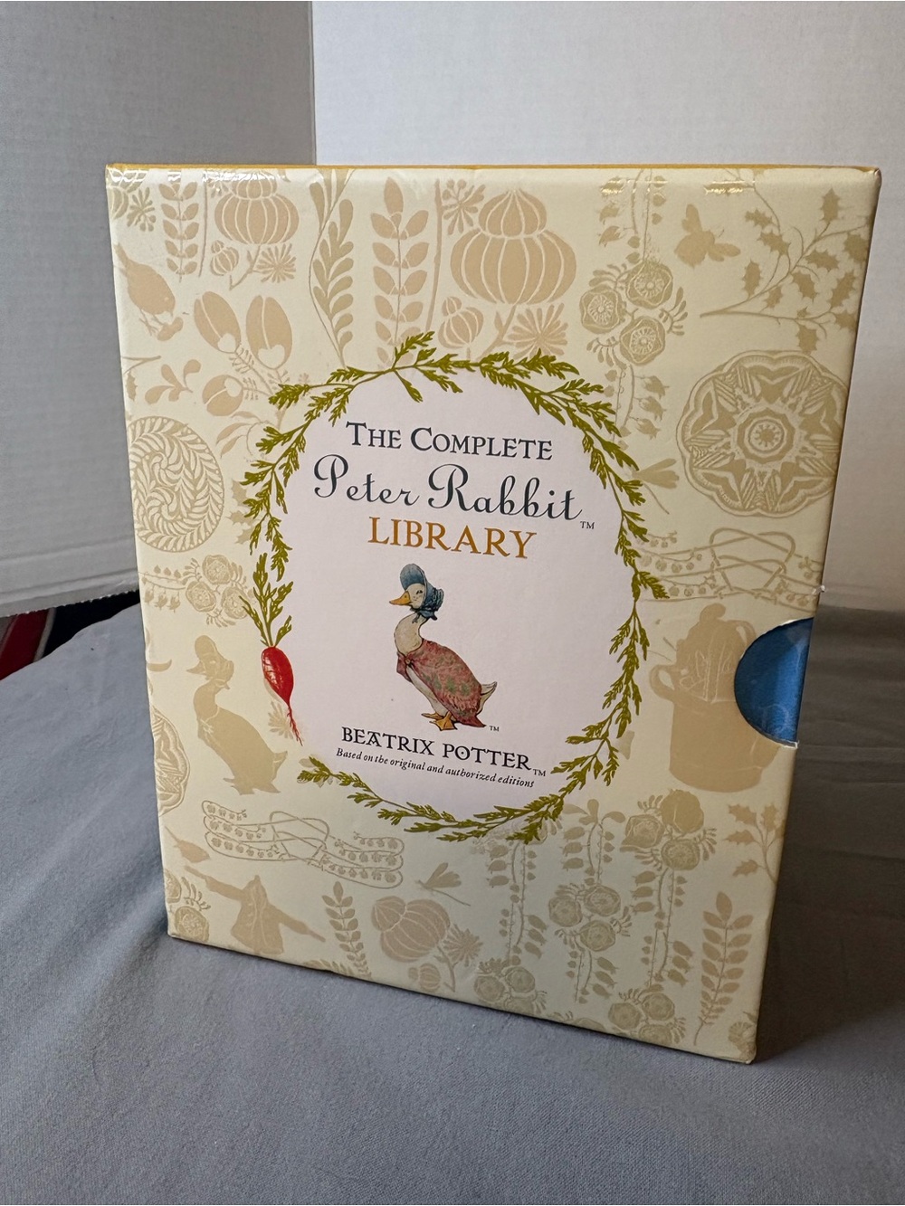 The Complete Peter Rabbit Library Box Set by Beatrix Potter - Yellow - Picture 5 of 9